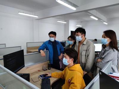 國產(chǎn)BIM新星耀 學(xué)子斬獲首屆高校邀請(qǐng)賽一等獎(jiǎng)，彰顯社會(huì)經(jīng)濟(jì)信息咨詢服務(wù)新潛力